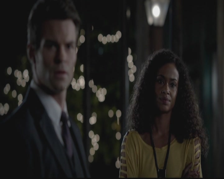 VampireDiariesWorld-dot-org_TheOriginals1x01AlwaysandForever0375.jpg