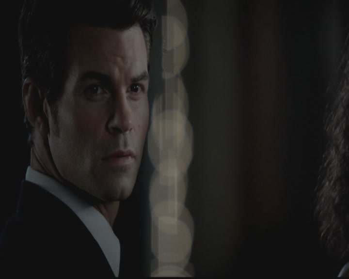 VampireDiariesWorld-dot-org_TheOriginals1x01AlwaysandForever0393.jpg
