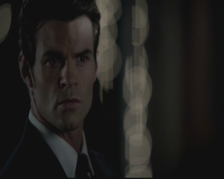VampireDiariesWorld-dot-org_TheOriginals1x01AlwaysandForever0407.jpg