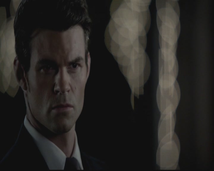 VampireDiariesWorld-dot-org_TheOriginals1x01AlwaysandForever0413.jpg