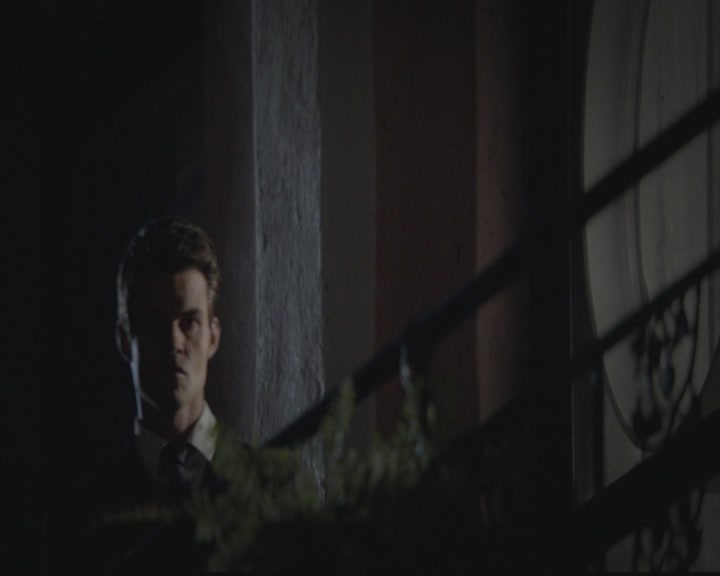 VampireDiariesWorld-dot-org_TheOriginals1x01AlwaysandForever0414.jpg