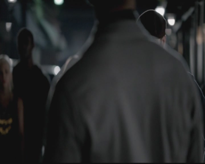 VampireDiariesWorld-dot-org_TheOriginals1x01AlwaysandForever0437.jpg