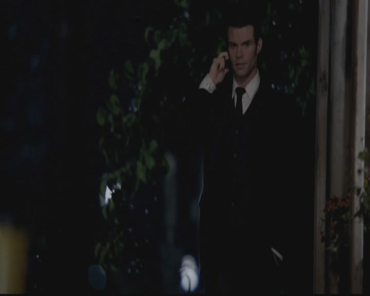 VampireDiariesWorld-dot-org_TheOriginals1x01AlwaysandForever0505.jpg