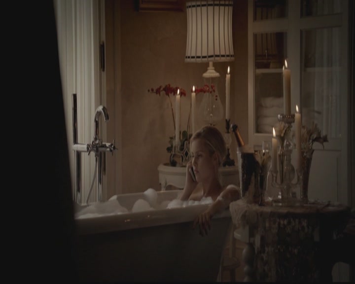 VampireDiariesWorld-dot-org_TheOriginals1x01AlwaysandForever0510.jpg