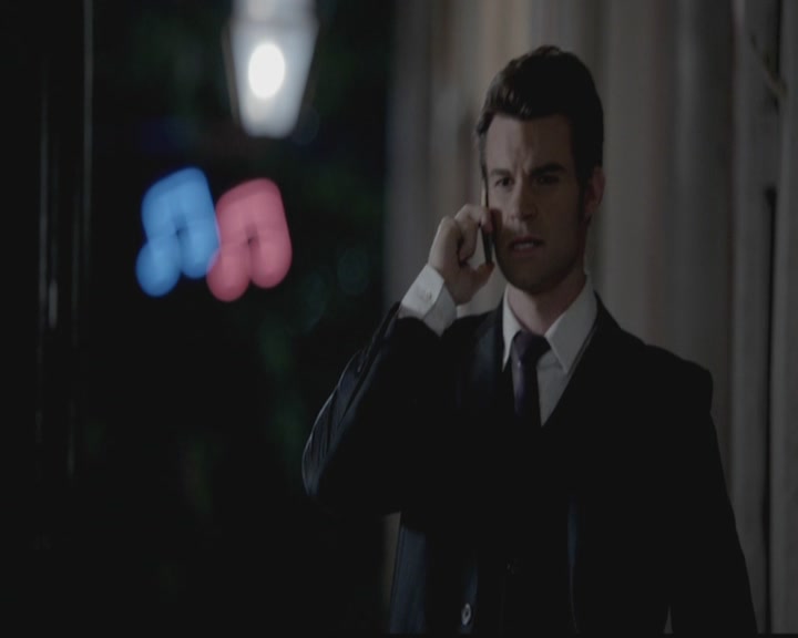 VampireDiariesWorld-dot-org_TheOriginals1x01AlwaysandForever0528.jpg