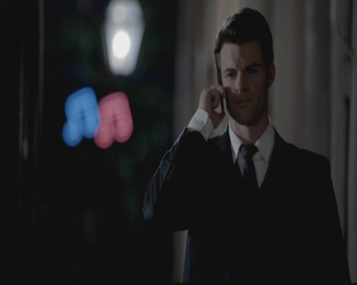 VampireDiariesWorld-dot-org_TheOriginals1x01AlwaysandForever0529.jpg