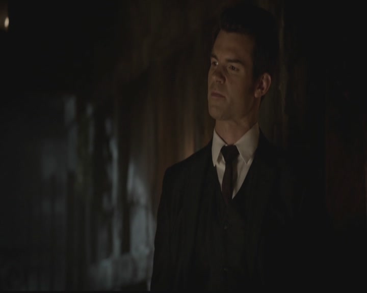 VampireDiariesWorld-dot-org_TheOriginals1x01AlwaysandForever0985.jpg
