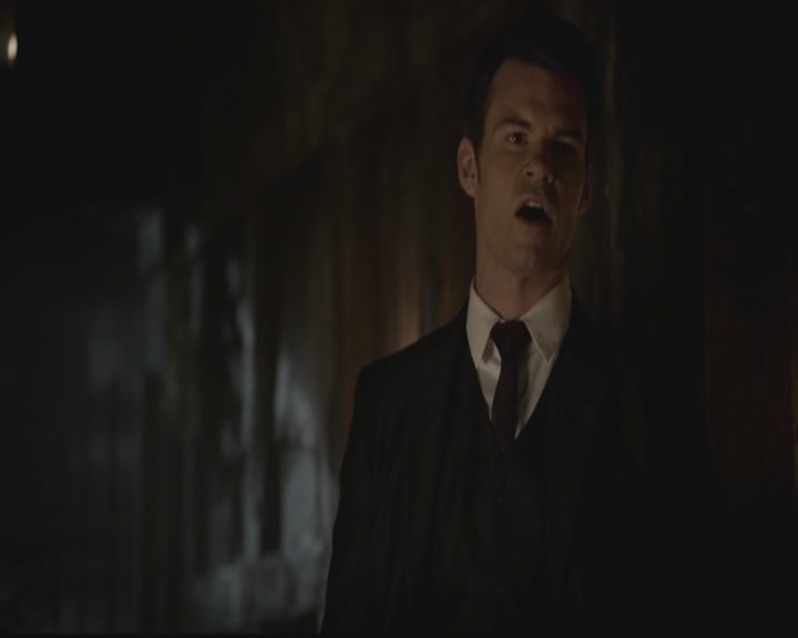 VampireDiariesWorld-dot-org_TheOriginals1x01AlwaysandForever0989.jpg