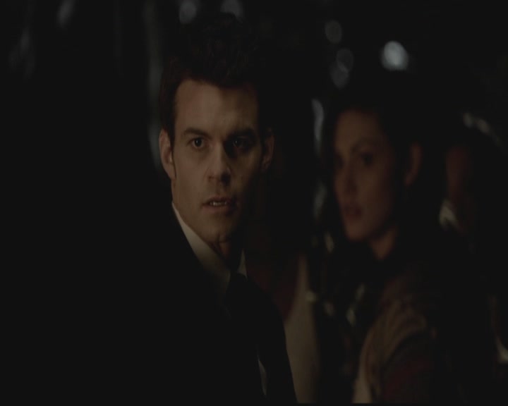 VampireDiariesWorld-dot-org_TheOriginals1x01AlwaysandForever1252.jpg