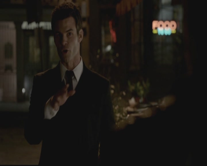 VampireDiariesWorld-dot-org_TheOriginals1x01AlwaysandForever1281.jpg