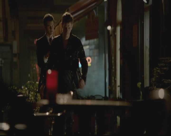 VampireDiariesWorld-dot-org_TheOriginals1x01AlwaysandForever1377.jpg