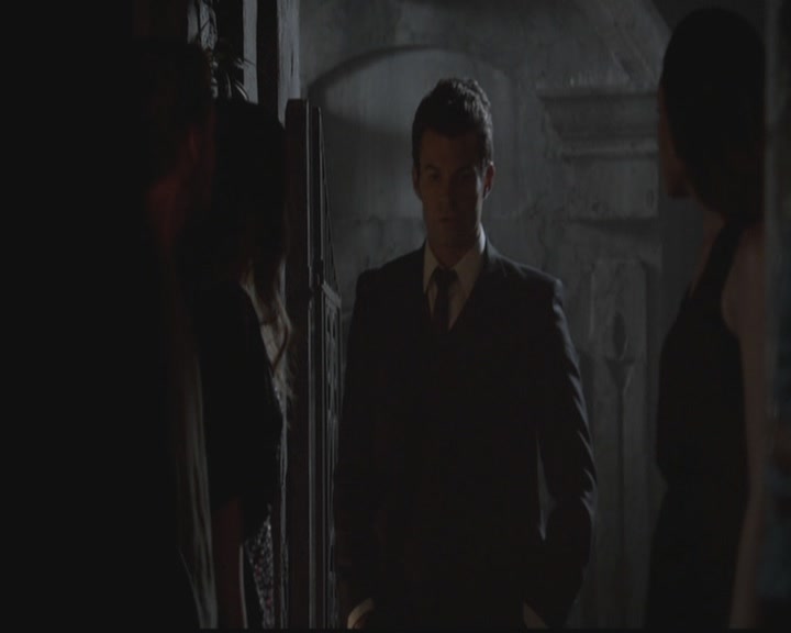 VampireDiariesWorld-dot-org_TheOriginals1x01AlwaysandForever1403.jpg