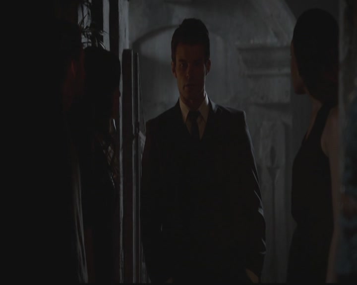 VampireDiariesWorld-dot-org_TheOriginals1x01AlwaysandForever1404.jpg