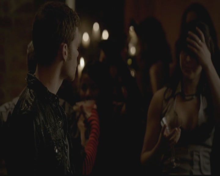 VampireDiariesWorld-dot-org_TheOriginals1x01AlwaysandForever1472.jpg
