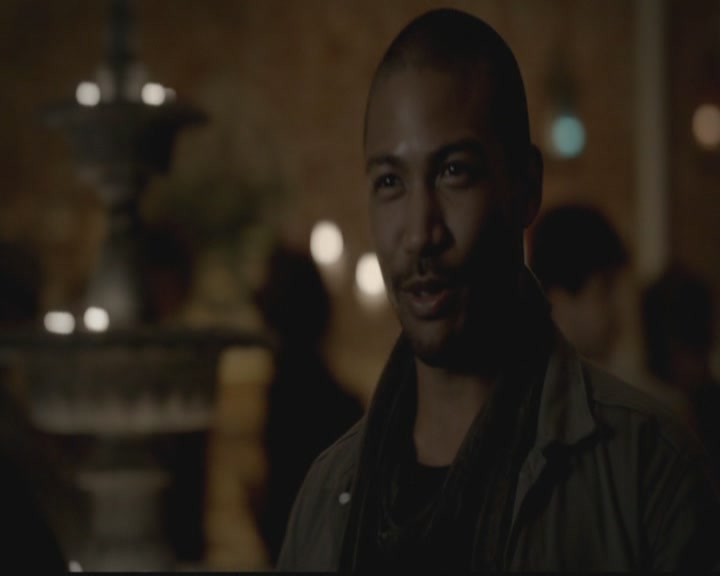 VampireDiariesWorld-dot-org_TheOriginals1x01AlwaysandForever1476.jpg