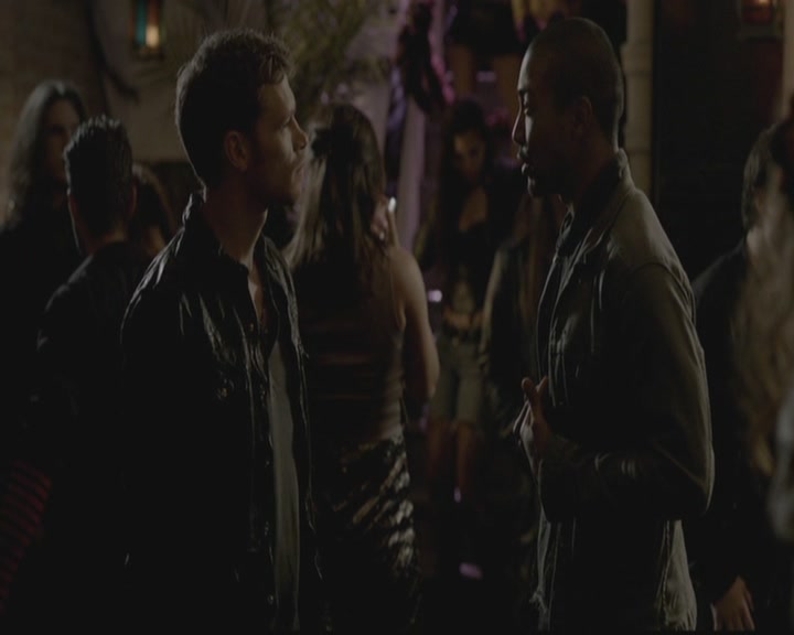 VampireDiariesWorld-dot-org_TheOriginals1x01AlwaysandForever1483.jpg