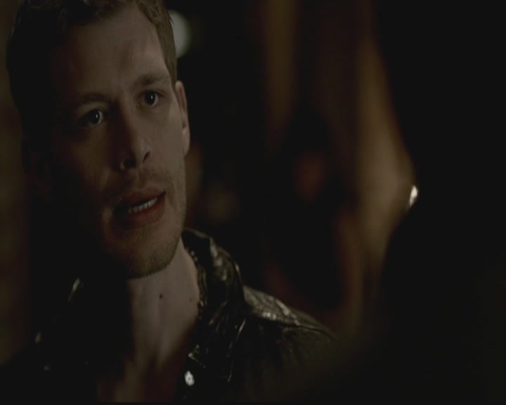 VampireDiariesWorld-dot-org_TheOriginals1x01AlwaysandForever1518.jpg