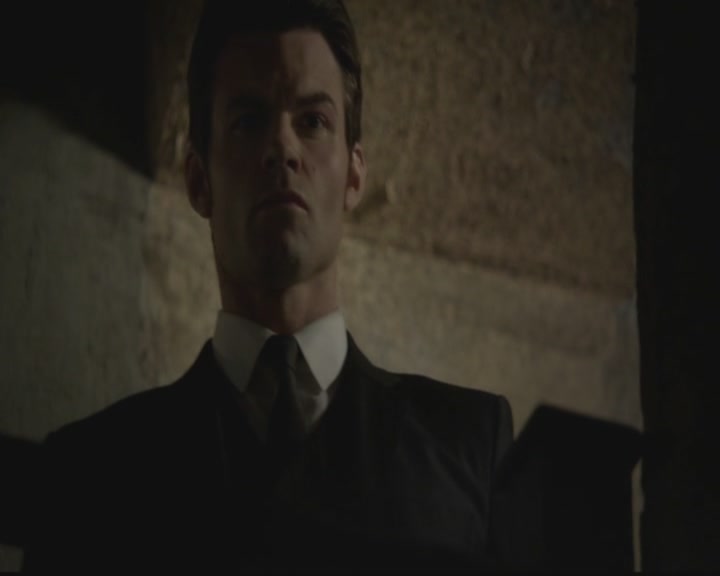 VampireDiariesWorld-dot-org_TheOriginals1x01AlwaysandForever1525.jpg