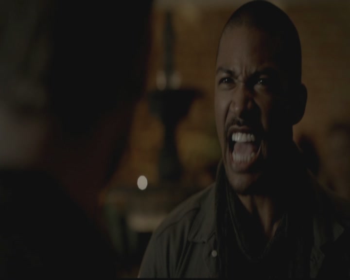 VampireDiariesWorld-dot-org_TheOriginals1x01AlwaysandForever1540.jpg