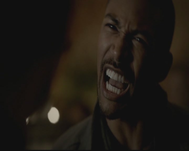 VampireDiariesWorld-dot-org_TheOriginals1x01AlwaysandForever1542.jpg