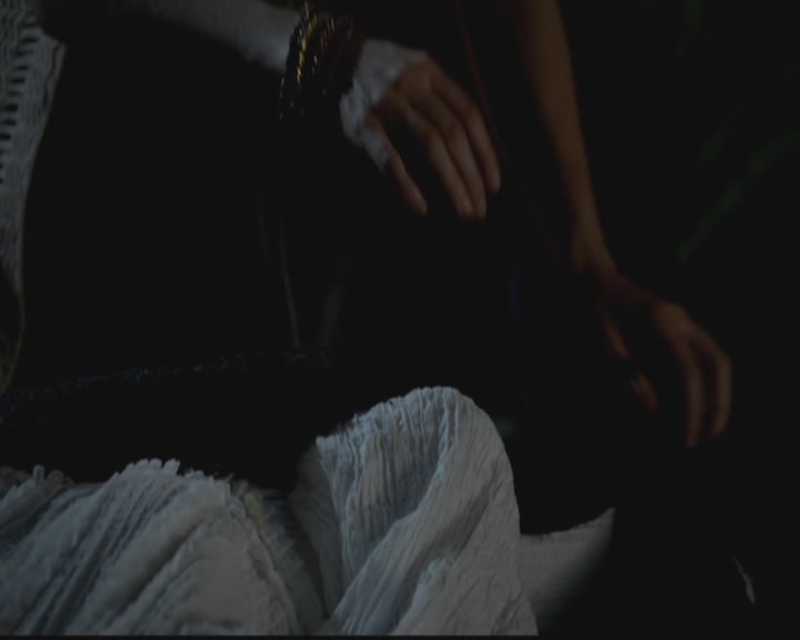 VampireDiariesWorld-dot-org_TheOriginals1x01AlwaysandForever2053.jpg