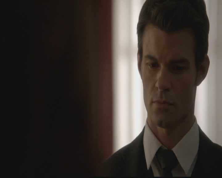 VampireDiariesWorld-dot-org_TheOriginals1x01AlwaysandForever2200.jpg
