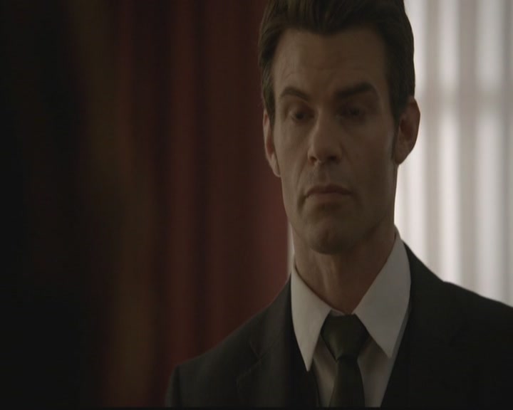 VampireDiariesWorld-dot-org_TheOriginals1x01AlwaysandForever2212.jpg