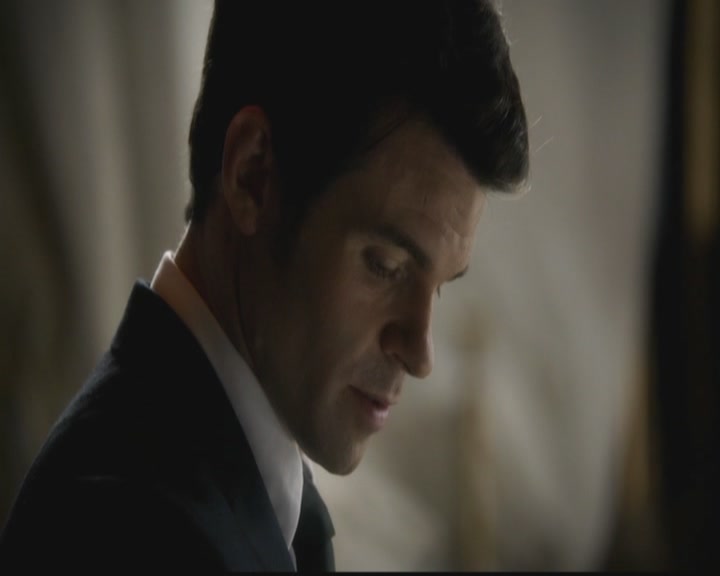 VampireDiariesWorld-dot-org_TheOriginals1x01AlwaysandForever2328.jpg