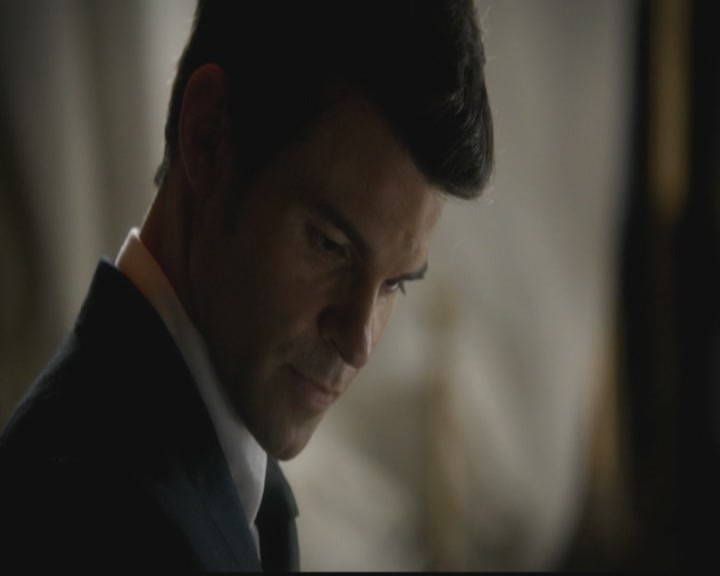VampireDiariesWorld-dot-org_TheOriginals1x01AlwaysandForever2330.jpg