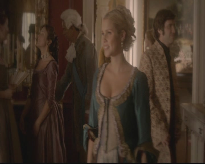 VampireDiariesWorld-dot-org_TheOriginals1x02HouseOfTheRisingSun0268.jpg