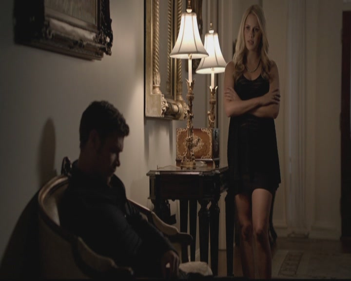 VampireDiariesWorld-dot-org_TheOriginals1x02HouseOfTheRisingSun0343.jpg