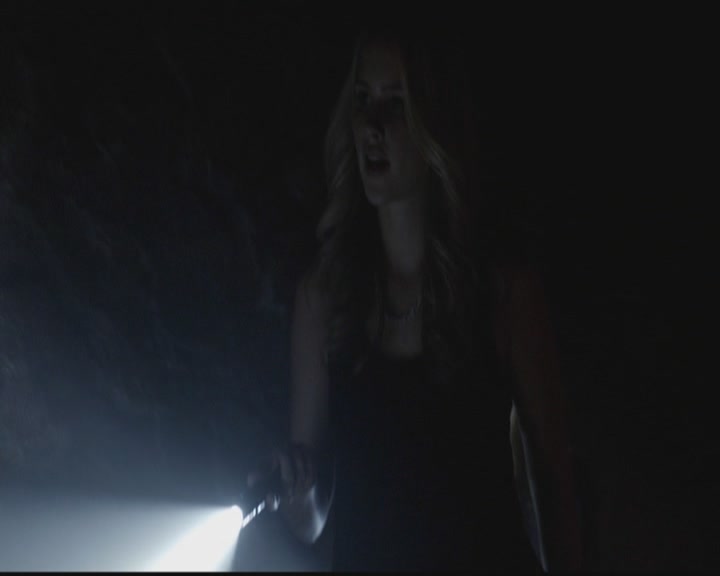 VampireDiariesWorld-dot-org_TheOriginals1x02HouseOfTheRisingSun0415.jpg