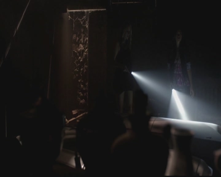 VampireDiariesWorld-dot-org_TheOriginals1x02HouseOfTheRisingSun0420.jpg