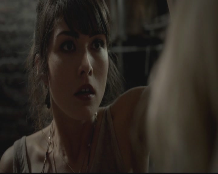 VampireDiariesWorld-dot-org_TheOriginals1x02HouseOfTheRisingSun0523.jpg