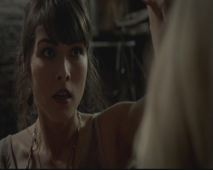 VampireDiariesWorld-dot-org_TheOriginals1x02HouseOfTheRisingSun0527.jpg