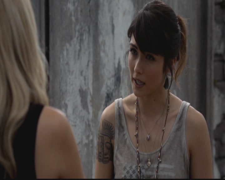 VampireDiariesWorld-dot-org_TheOriginals1x02HouseOfTheRisingSun0556.jpg
