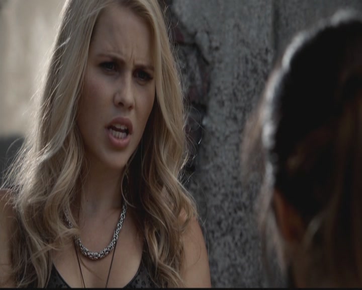 VampireDiariesWorld-dot-org_TheOriginals1x02HouseOfTheRisingSun0561.jpg