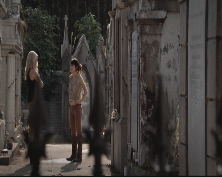 VampireDiariesWorld-dot-org_TheOriginals1x02HouseOfTheRisingSun0574.jpg