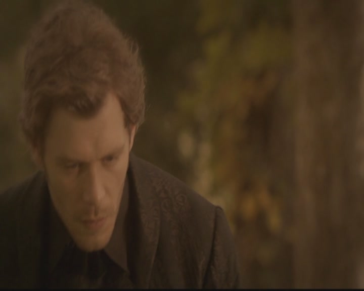 VampireDiariesWorld-dot-org_TheOriginals1x02HouseOfTheRisingSun0692.jpg