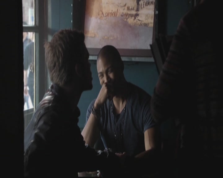 VampireDiariesWorld-dot-org_TheOriginals1x02HouseOfTheRisingSun0812.jpg