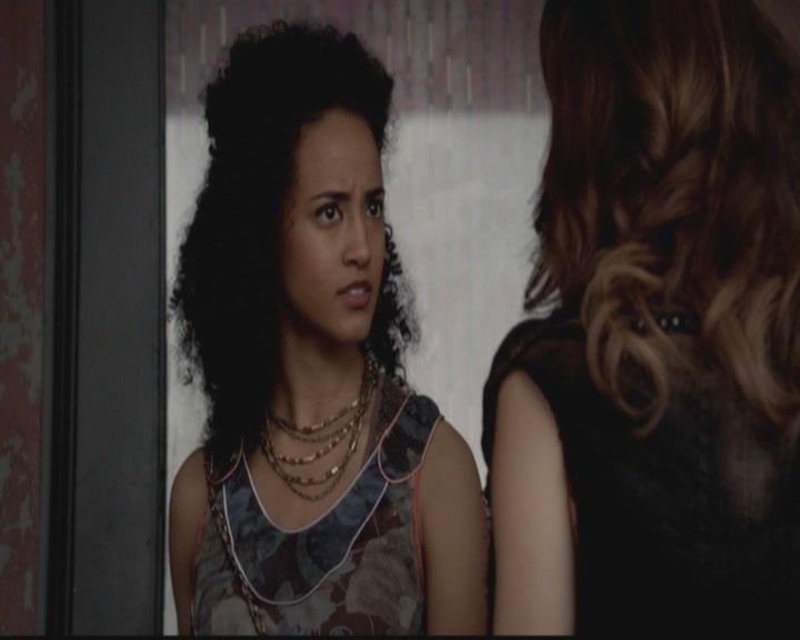 VampireDiariesWorld-dot-org_TheOriginals1x02HouseOfTheRisingSun0861.jpg