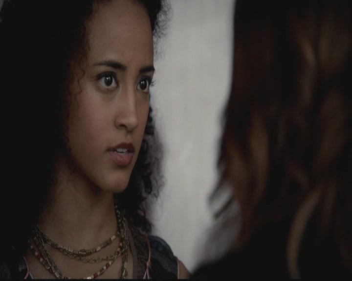 VampireDiariesWorld-dot-org_TheOriginals1x02HouseOfTheRisingSun0864.jpg