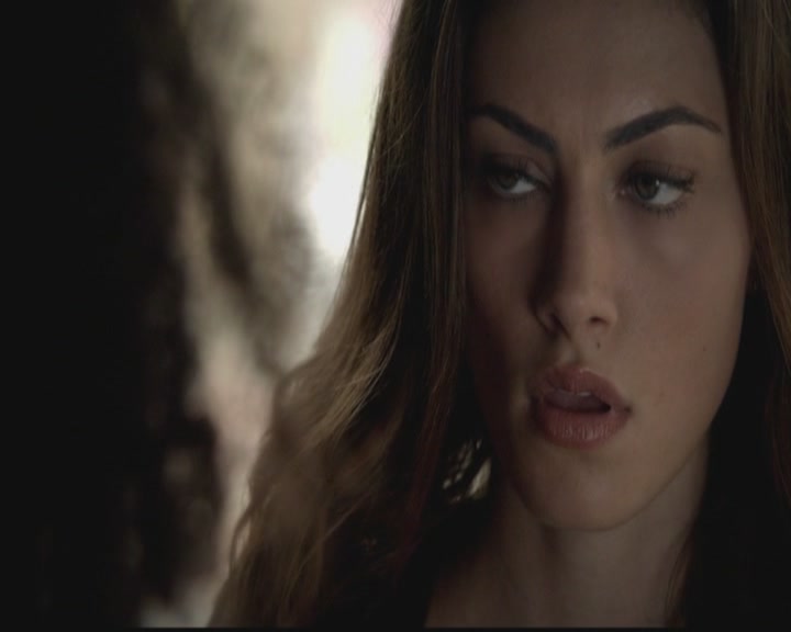 VampireDiariesWorld-dot-org_TheOriginals1x02HouseOfTheRisingSun0865.jpg