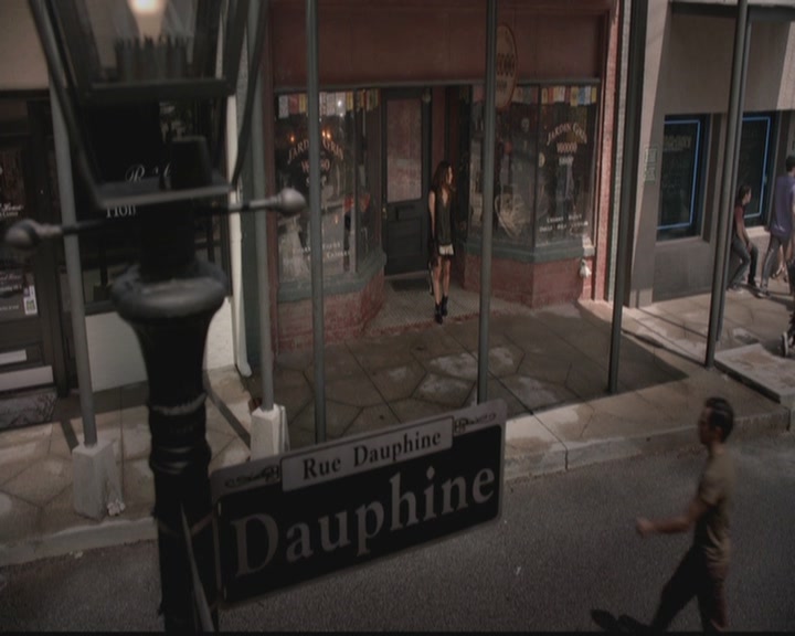 VampireDiariesWorld-dot-org_TheOriginals1x02HouseOfTheRisingSun0875.jpg