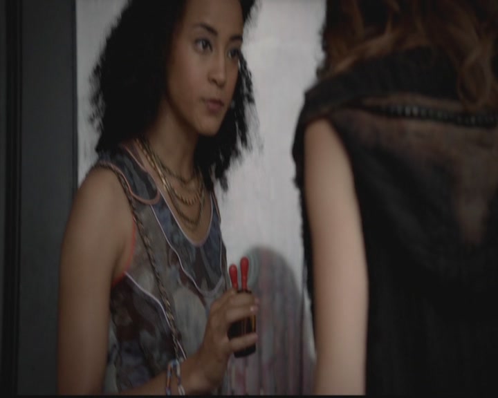 VampireDiariesWorld-dot-org_TheOriginals1x02HouseOfTheRisingSun0880.jpg