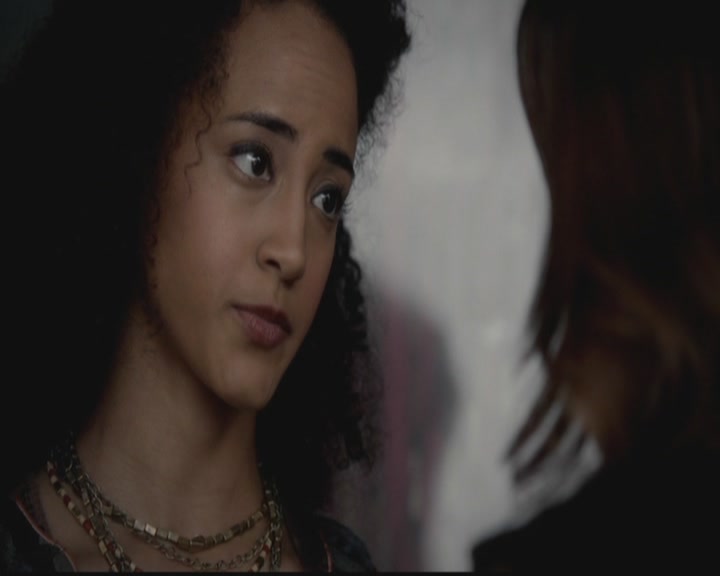 VampireDiariesWorld-dot-org_TheOriginals1x02HouseOfTheRisingSun0888.jpg