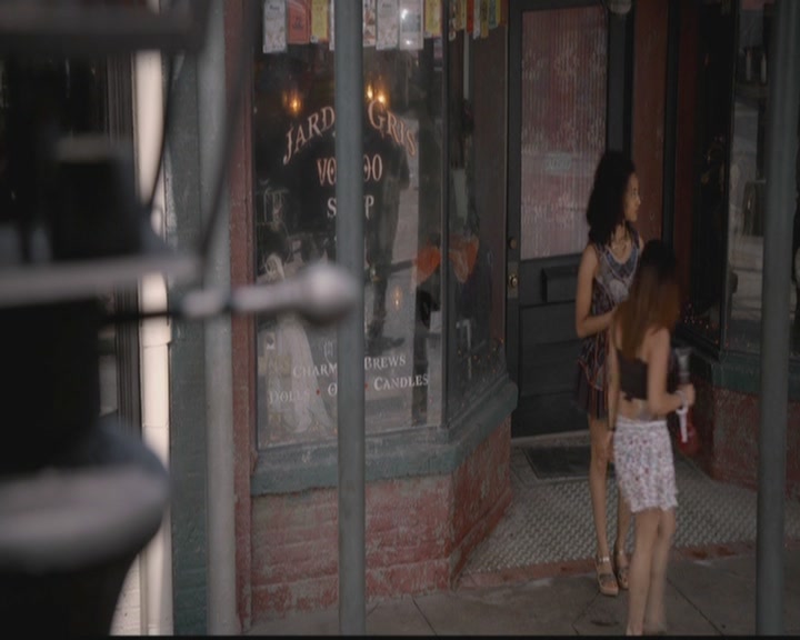 VampireDiariesWorld-dot-org_TheOriginals1x02HouseOfTheRisingSun0897.jpg VampireDiariesWorld-dot-org_TheOriginals1x02HouseOfTheRisingSun0897.jpg