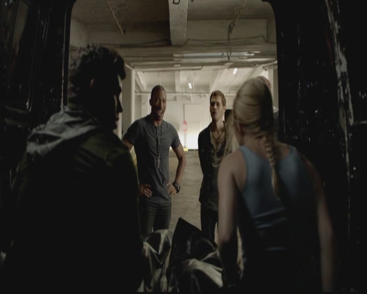 VampireDiariesWorld-dot-org_TheOriginals1x02HouseOfTheRisingSun0950.jpg VampireDiariesWorld-dot-org_TheOriginals1x02HouseOfTheRisingSun0950.jpg