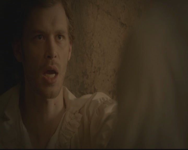 VampireDiariesWorld-dot-org_TheOriginals1x02HouseOfTheRisingSun1091.jpg
