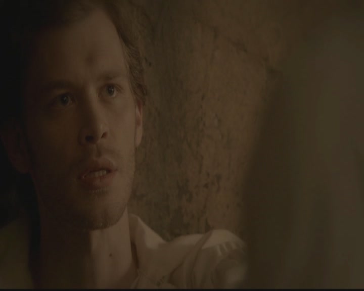 VampireDiariesWorld-dot-org_TheOriginals1x02HouseOfTheRisingSun1104.jpg
